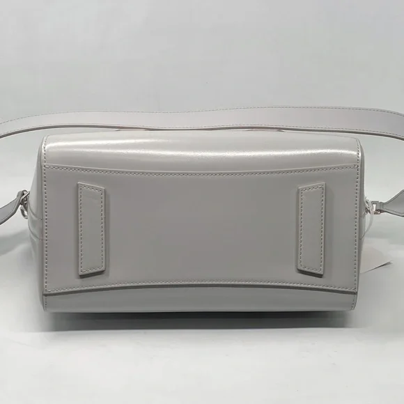 Givenchy Antigona Lock Shoulder Bag - Picture 6 of 16